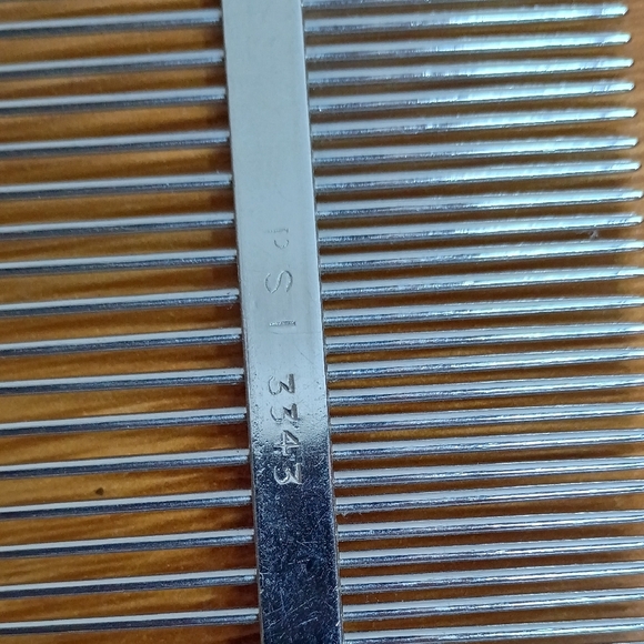 Professional Grooming Scissors and Comb Set - Silver - Picture 9 of 11